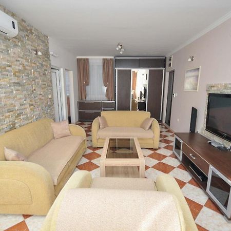Ferienwohnung Fuer 4 Personen Ca 55 M In Budva, Adriakueste Montenegro Kueste Um Будва Екстериор снимка
