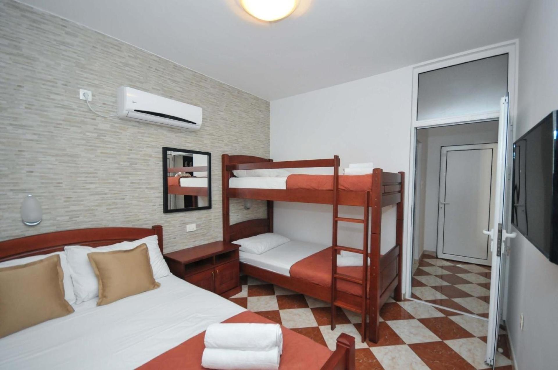 Ferienwohnung Fuer 4 Personen Ca 55 M In Budva, Adriakueste Montenegro Kueste Um Будва Екстериор снимка